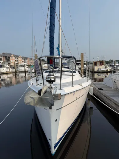 Lucky Dasher Yacht Photos Pics 