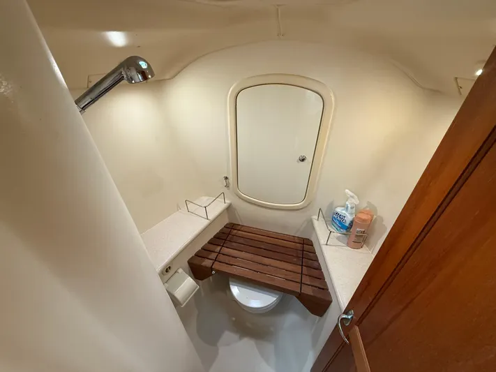 Lucky Dasher Yacht Photos Pics 