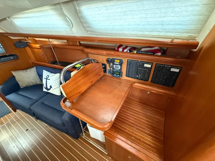 Lucky Dasher Yacht Photos Pics 