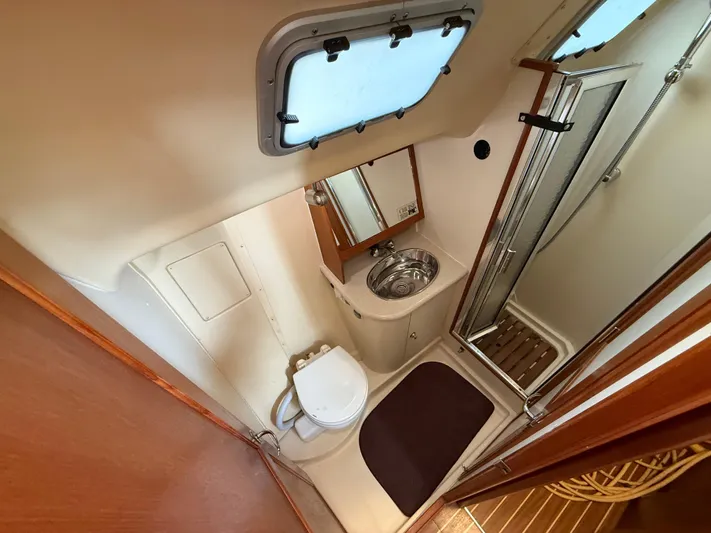 Lucky Dasher Yacht Photos Pics 