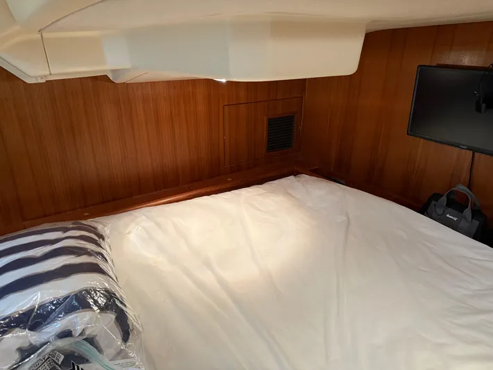 Lucky Dasher Yacht Photos Pics 