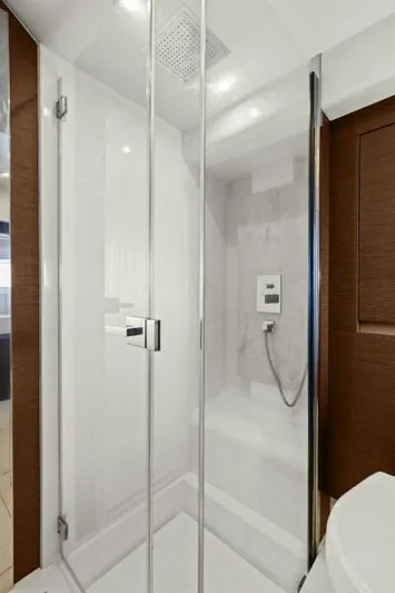 Be As You Are Xl Yacht Photos Pics Luxurious shower in 2017 Prestige 680 Flybridge yacht bathroom.