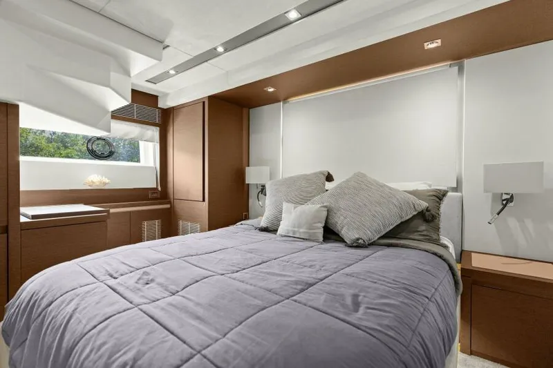 Be As You Are Xl Yacht Photos Pics Luxurious bedroom interior of 2017 Prestige 680 Flybridge yacht with modern design.