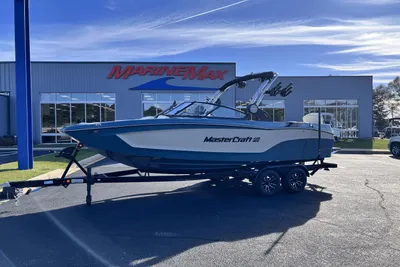 MasterCraft XT22