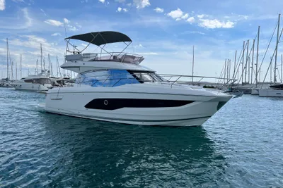 2023 Prestige 420