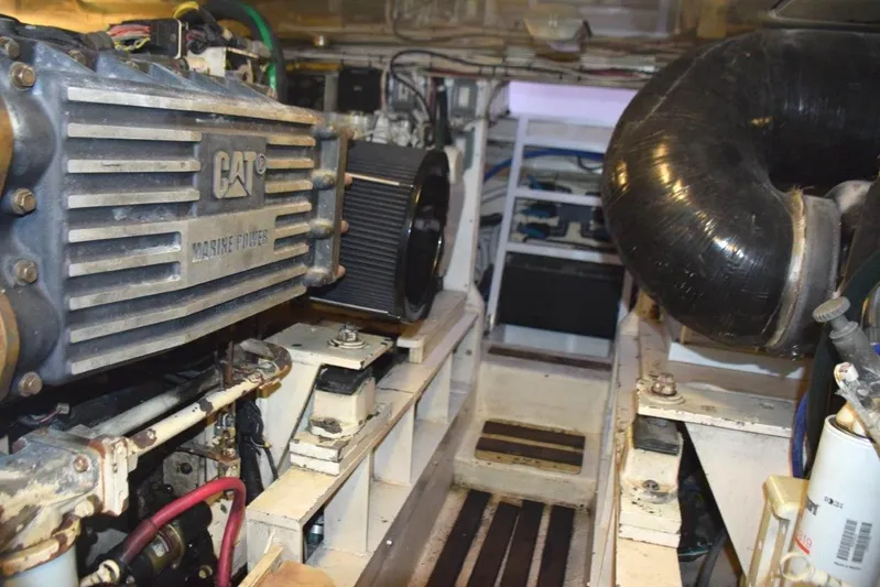 Main One Yacht Photos Pics Engine room of a 2000 Custom Carolina Wetsig Yachts Cape Fear boat.
