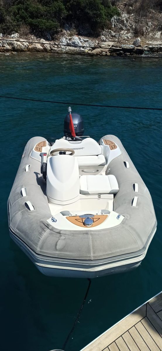 2007 Ferretti Yachts 60 