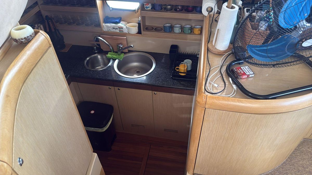2007 Ferretti Yachts 60 