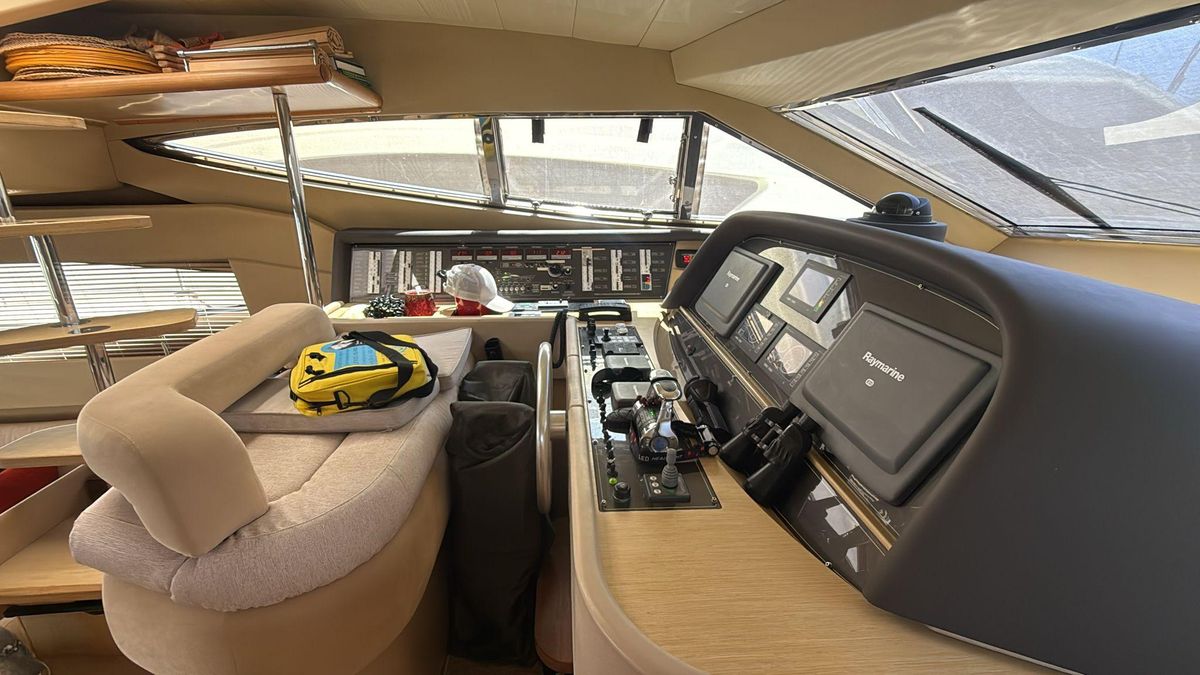 2007 Ferretti Yachts 60 