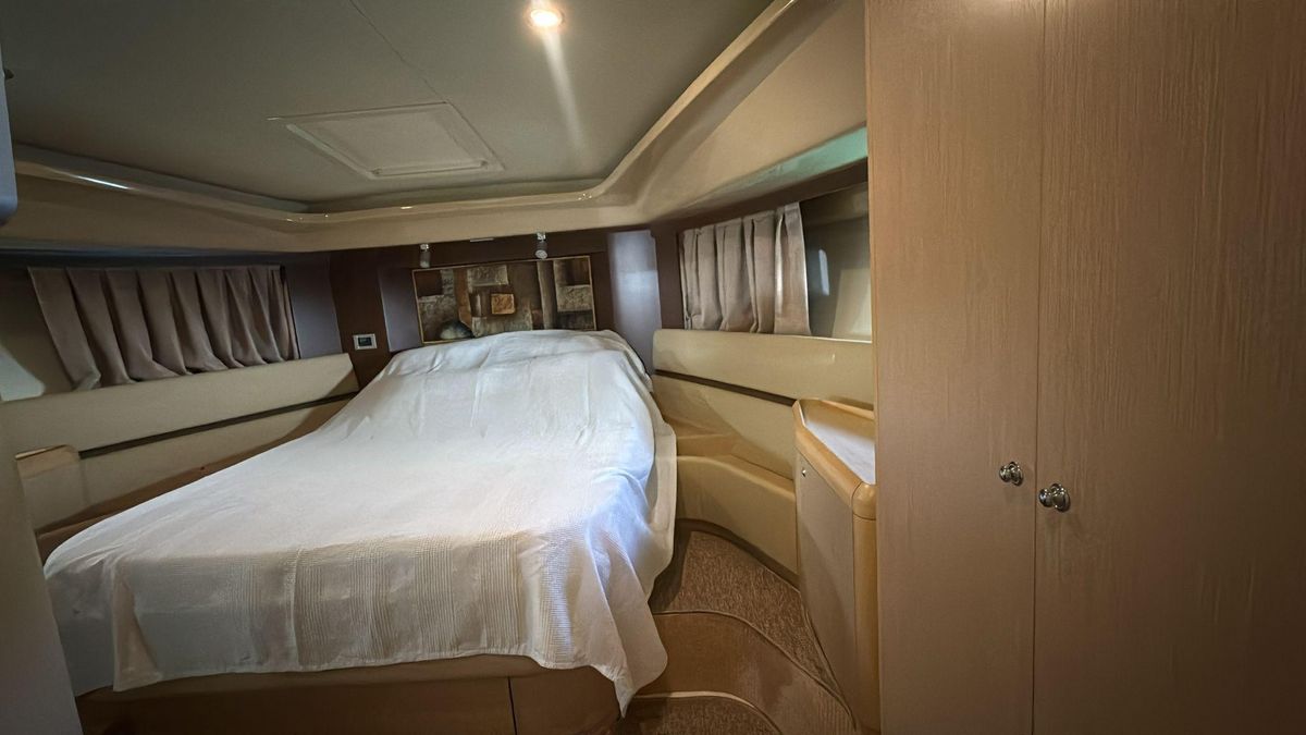 2007 Ferretti Yachts 60 