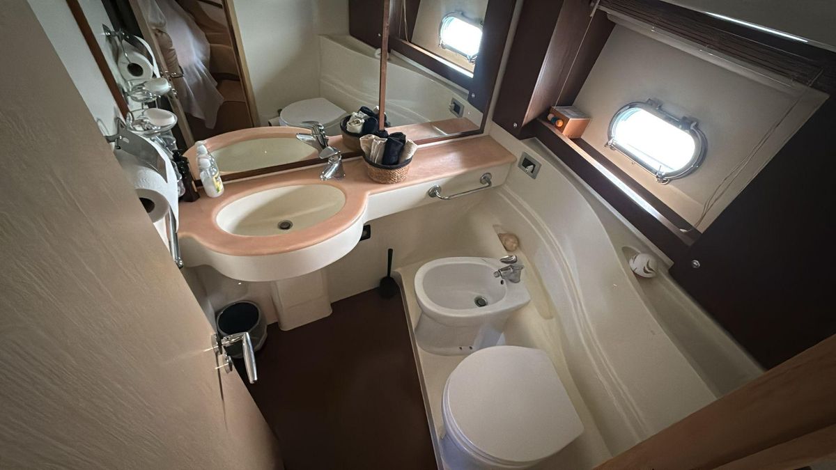 2007 Ferretti Yachts 60 