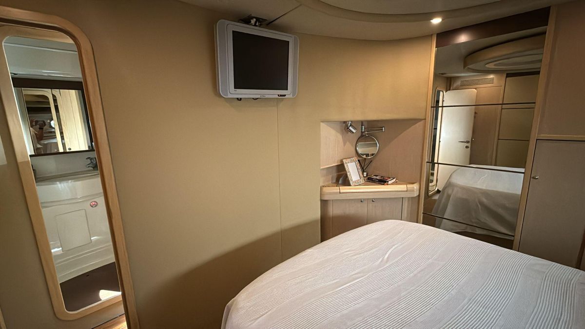 2007 Ferretti Yachts 60 