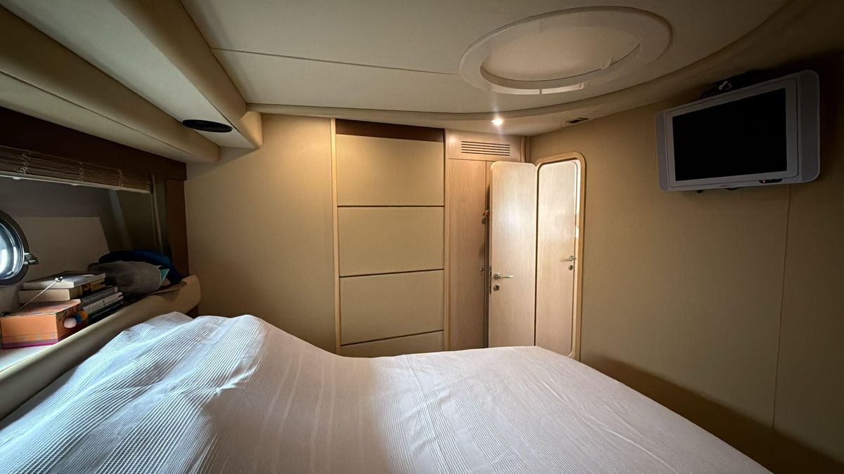 2007 Ferretti Yachts 60 