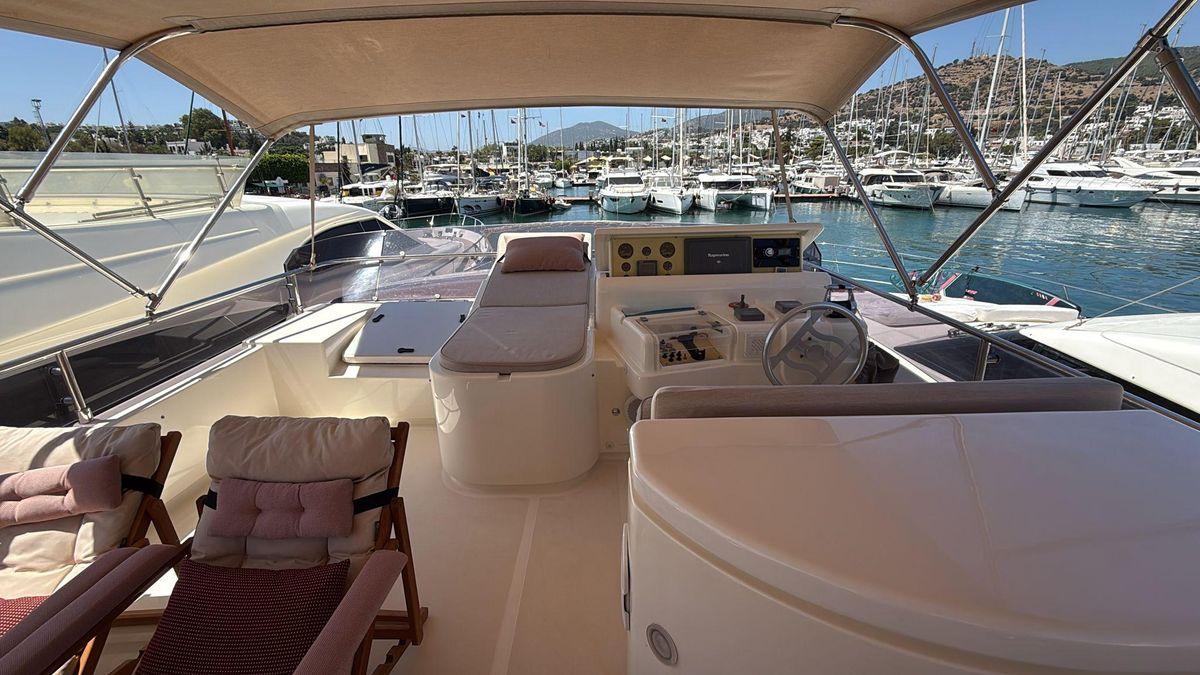 2007 Ferretti Yachts 60 