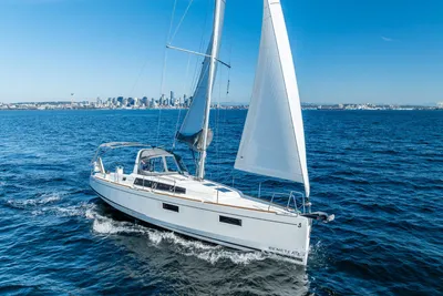 Beneteau Oceanis 38.1