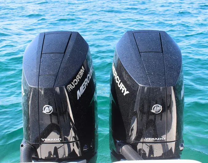  Yacht Photos Pics Twin Mercury Verado outboard engines on a 2025 Fountain 34 CC boat.