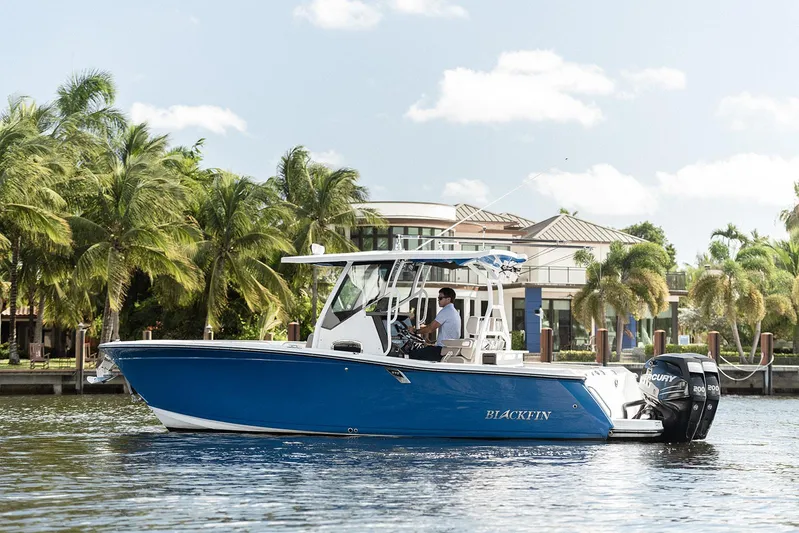 272 Blackfin Cc Yacht Photos Pics 