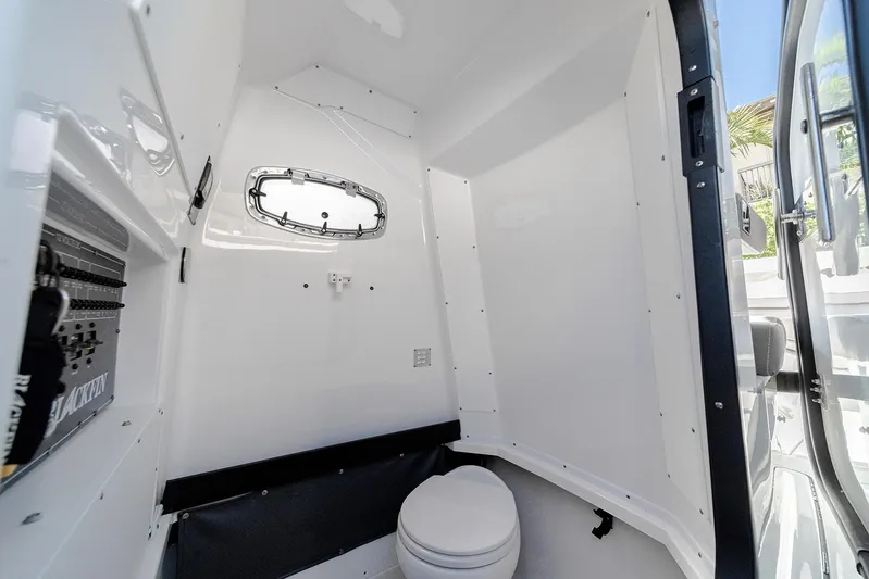 272 Blackfin Cc Yacht Photos Pics 