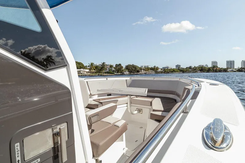 272 Blackfin Cc Yacht Photos Pics 