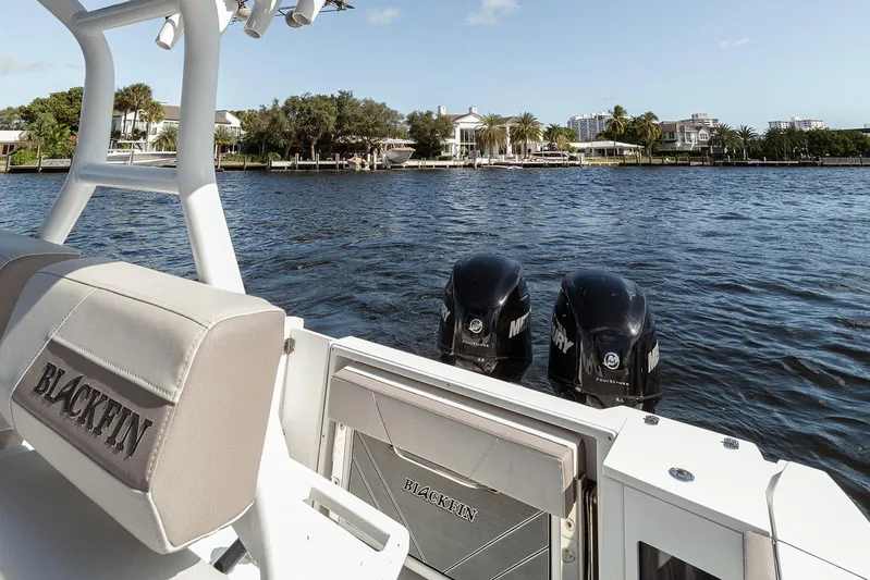 272 Blackfin Cc Yacht Photos Pics 