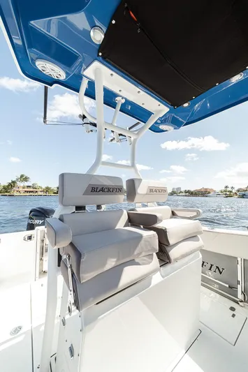 272 Blackfin Cc Yacht Photos Pics 