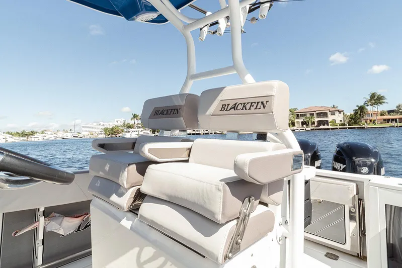 272 Blackfin Cc Yacht Photos Pics 