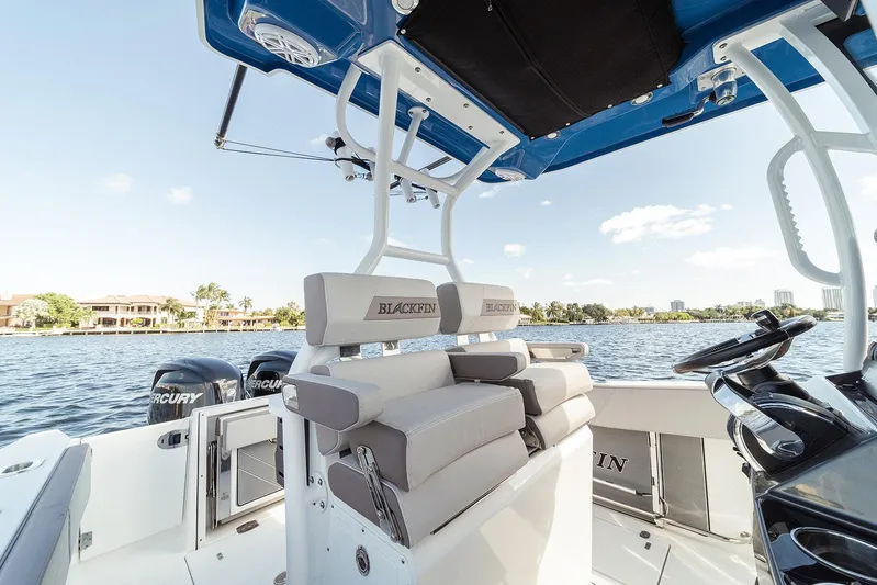 272 Blackfin Cc Yacht Photos Pics 