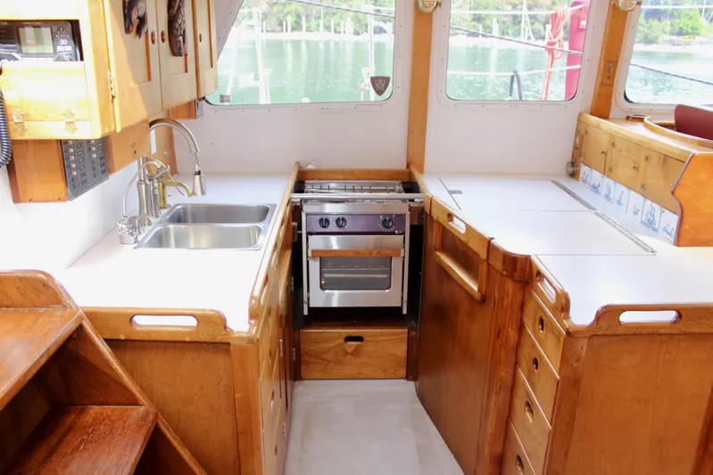 Phoenix Rising Yacht Photos Pics 