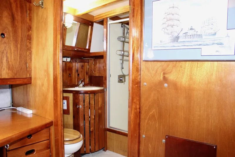 Phoenix Rising Yacht Photos Pics 