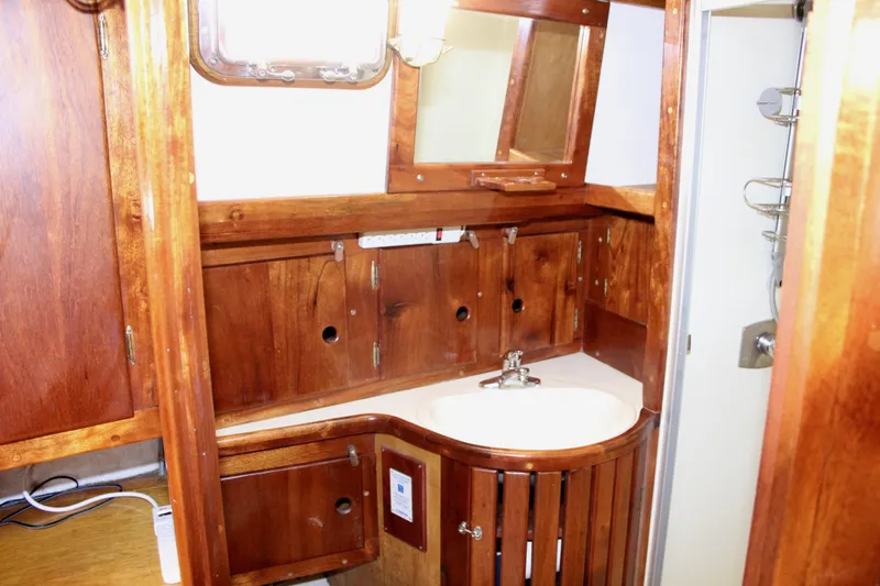 Phoenix Rising Yacht Photos Pics 