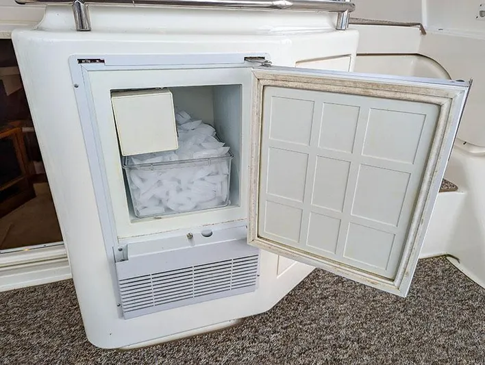 Lake Life Yacht Photos Pics 