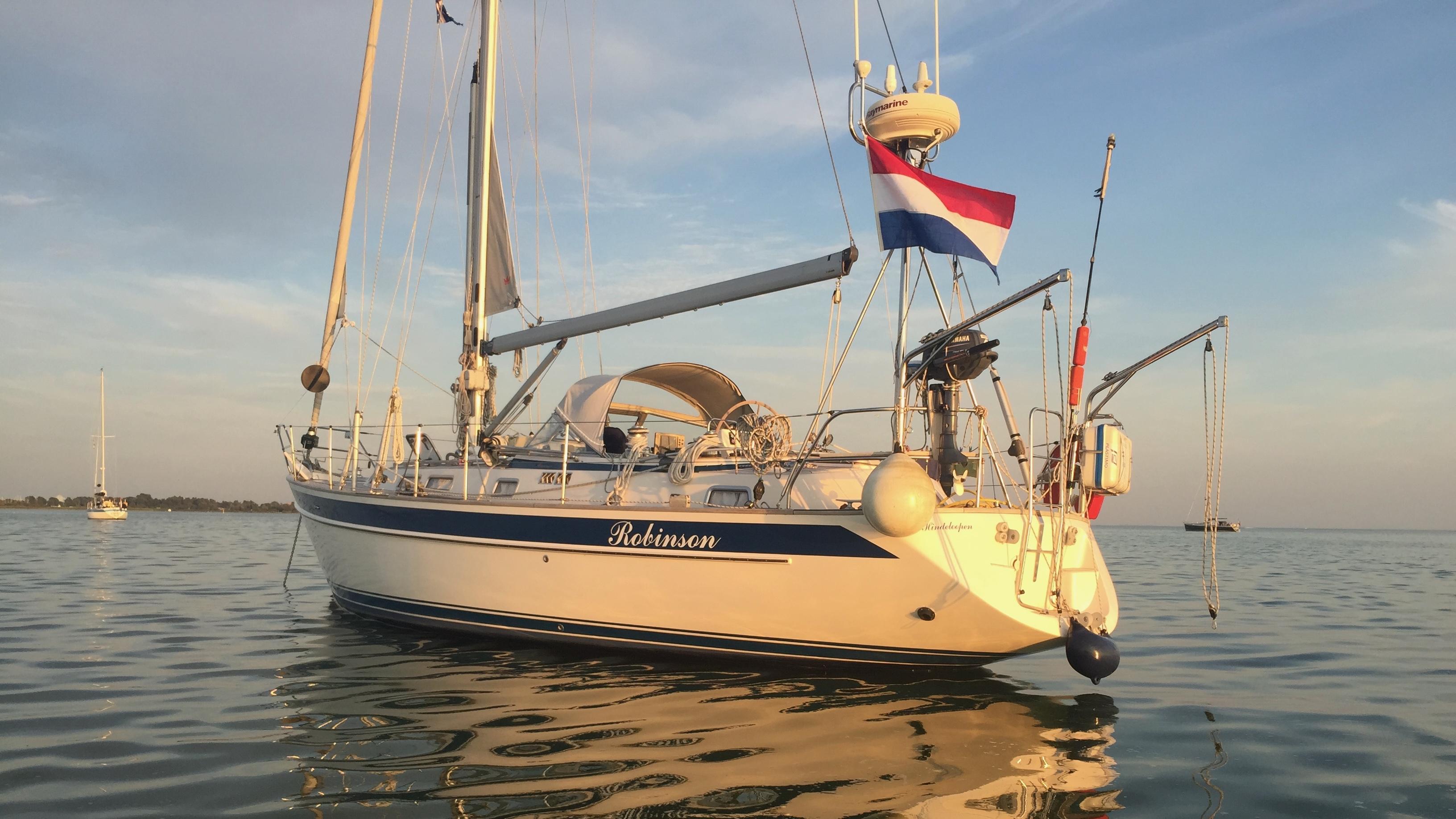 Hallberg-Rassy 39 | 12m | 2002 | Boats and Outboards