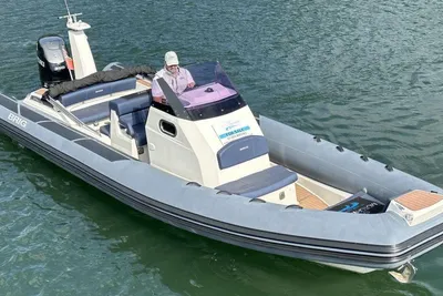 2019 Brig Eagle 8