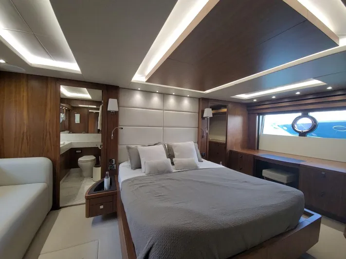 Tatis Yacht Photos Pics 