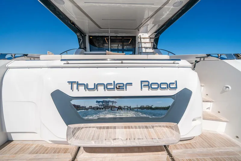 Thunder Road Yacht Photos Pics 