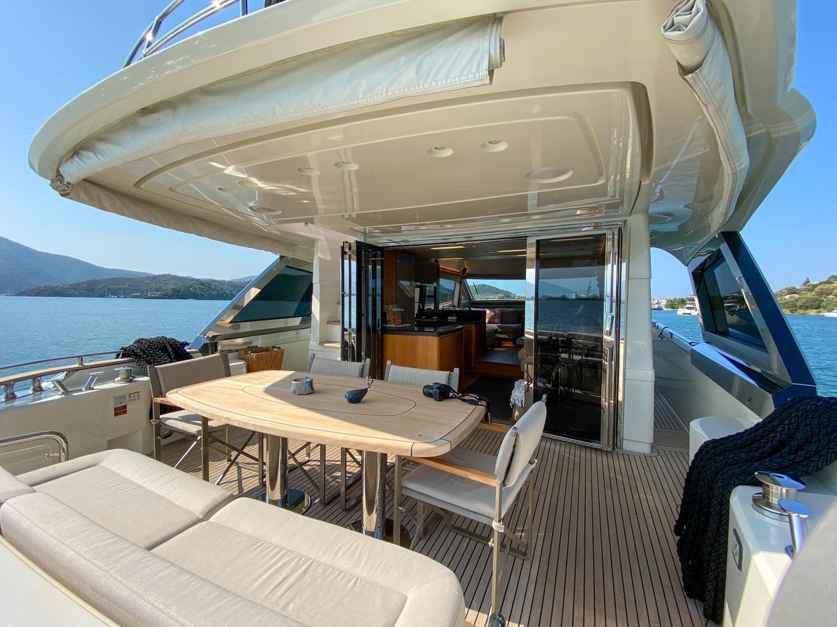 2018 Monte Carlo Yachts 64 