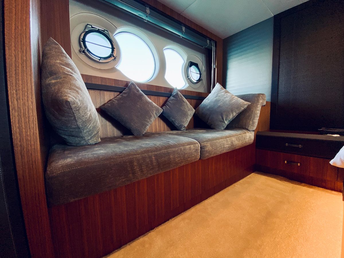 2018 Monte Carlo Yachts 64 