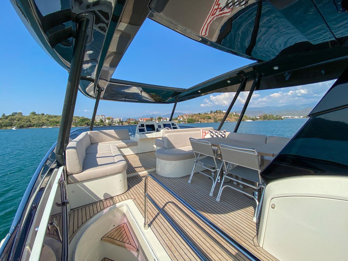 2018 Monte Carlo Yachts 64 