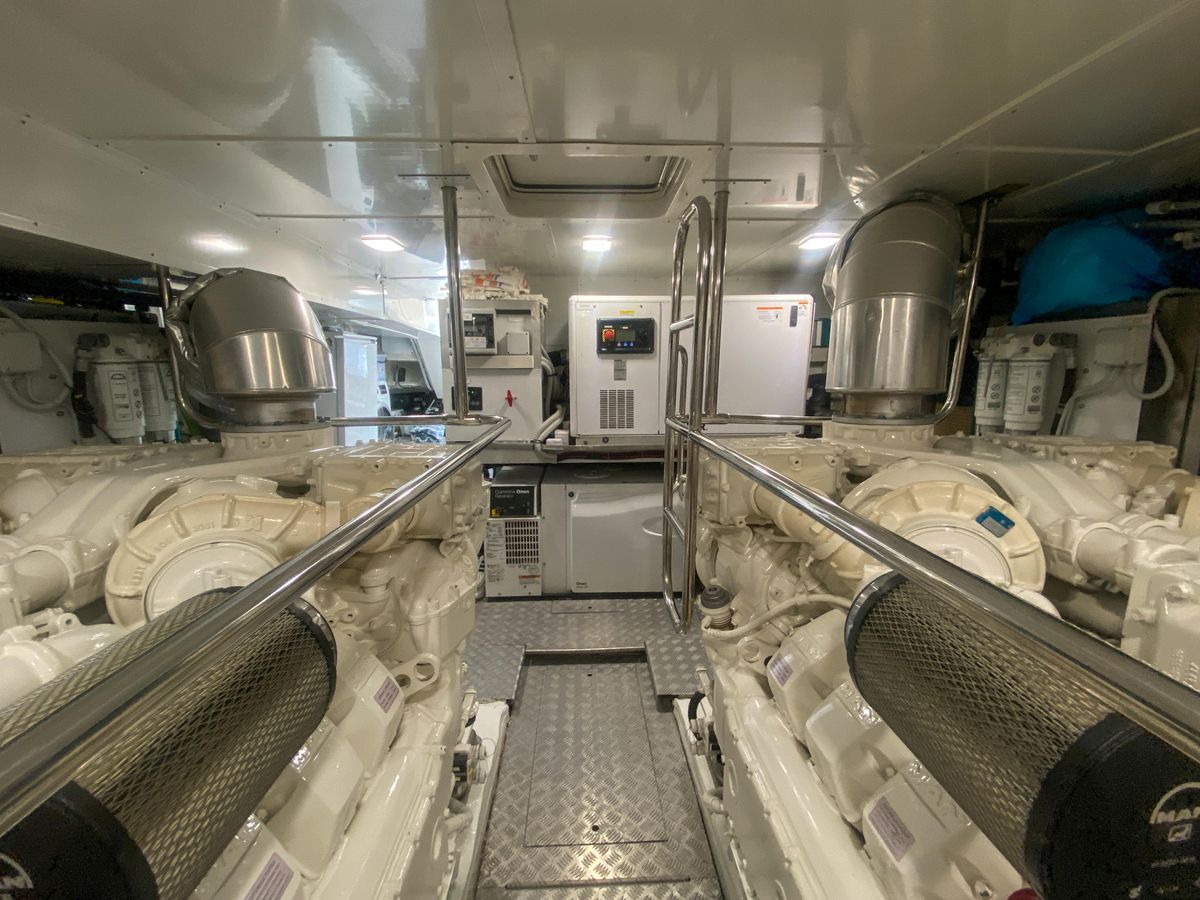 2018 Monte Carlo Yachts 64 