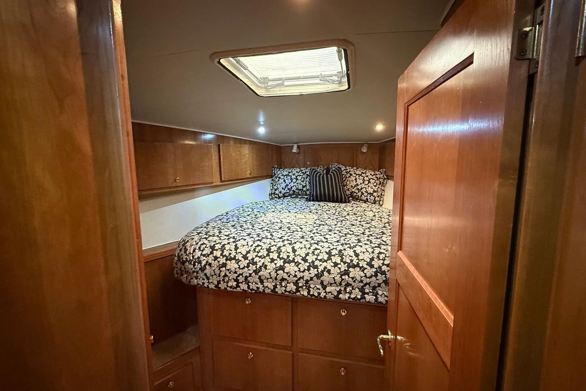 2003 Navigator 53 