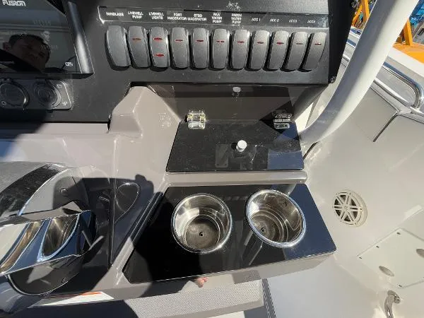 272-514 Sebastian Brokerage Yacht Photos Pics 