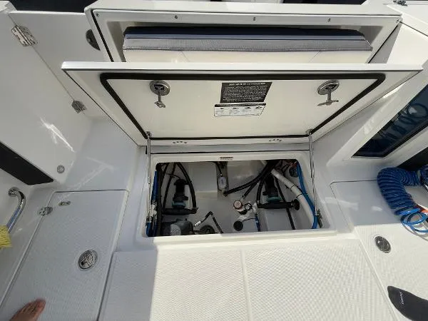 272-514 Sebastian Brokerage Yacht Photos Pics 