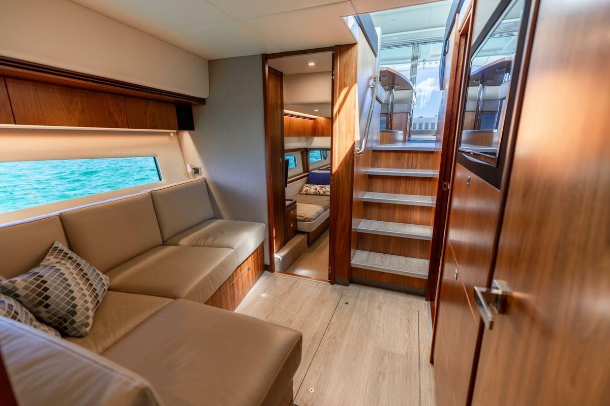 2018 Riviera 48 