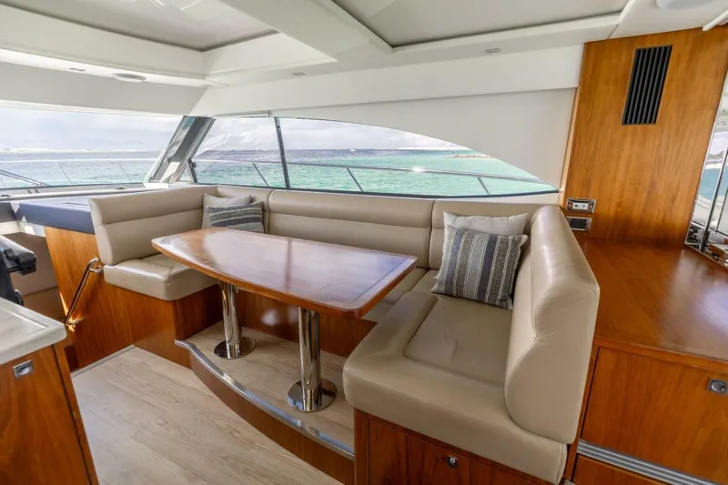Runaway Island Yacht Photos Pics 2018 Riviera 4800 Sport Yacht- Runaway Island- Dinette