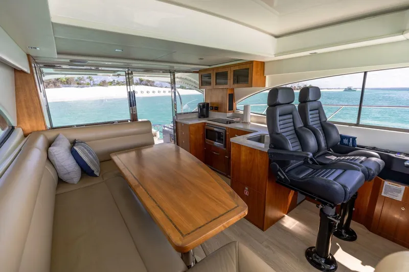 Runaway Island Yacht Photos Pics 2018 Riviera 4800 Sport Yacht- Runaway Island- Dinette