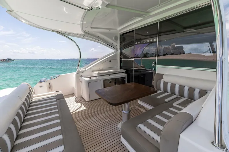 Runaway Island Yacht Photos Pics 2018 Riviera 4800 Sport Yacht- Runaway Island- Cockpit