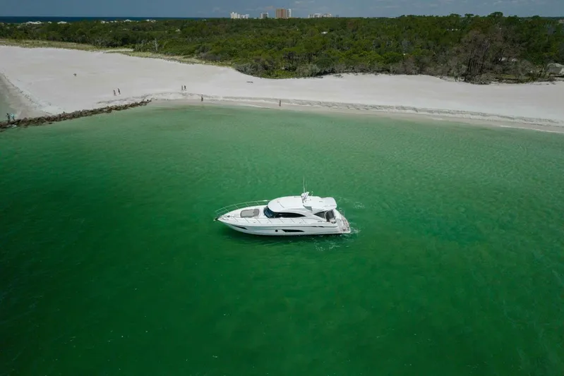 Runaway Island Yacht Photos Pics 2018 Riviera 4800 Sport Yacht- Runaway Island