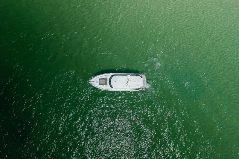 Runaway Island Yacht Photos Pics 2018 Riviera 4800 Sport Yacht- Runaway Island