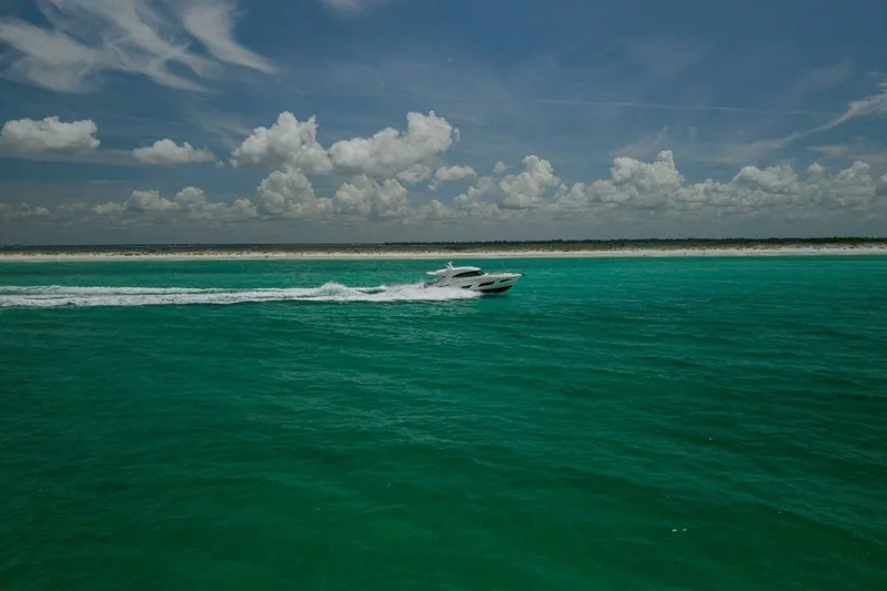 Runaway Island Yacht Photos Pics 2018 Riviera 4800 Sport Yacht- Runaway Island