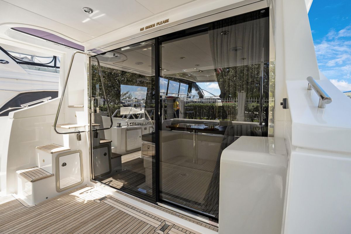 2019 Azimut 52 